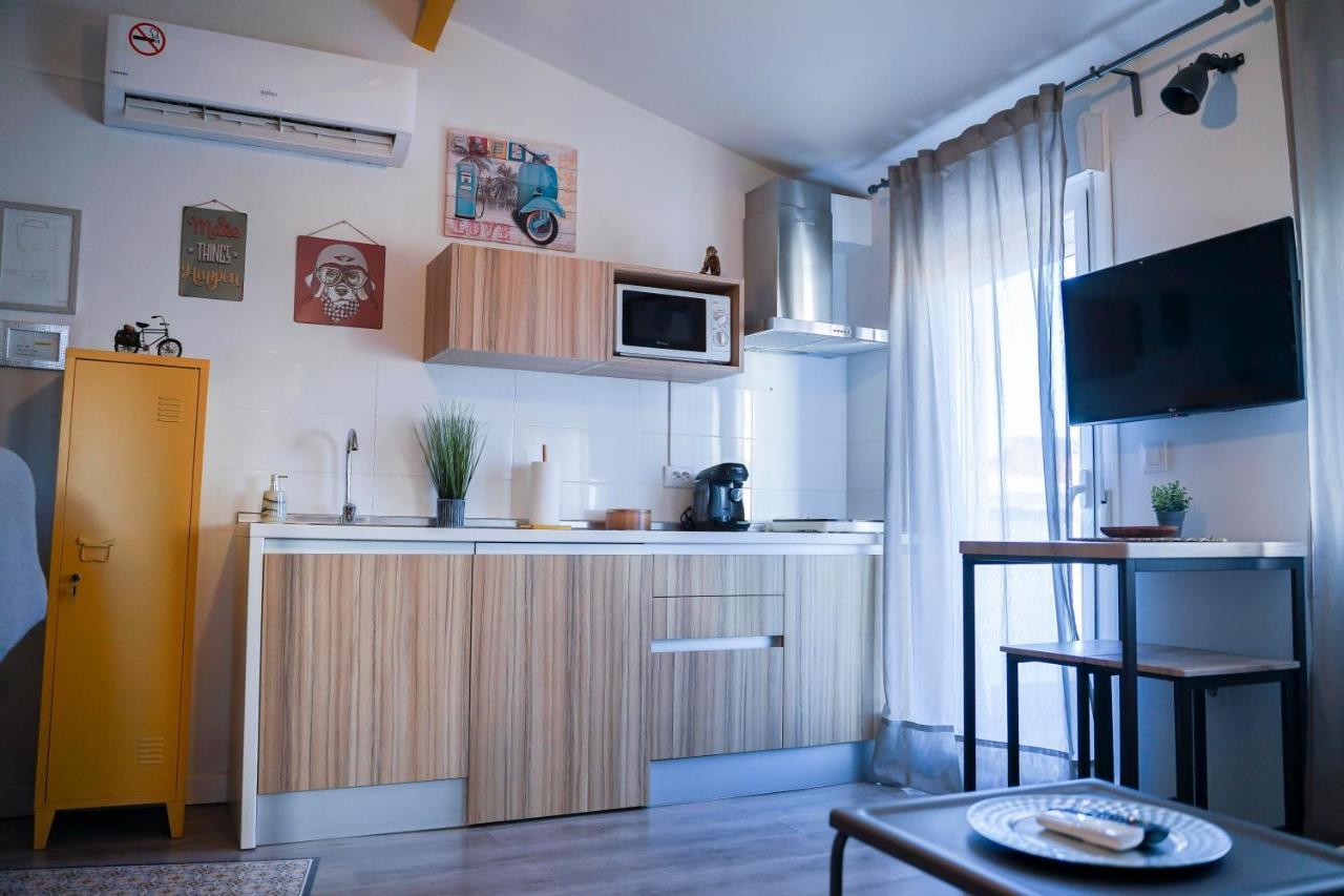 פלאסנסיה Apartamentos Suites Cariatide מראה חיצוני תמונה